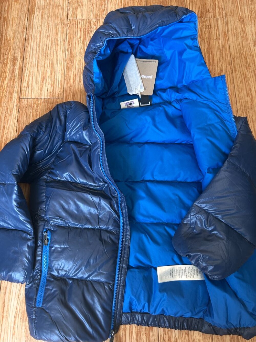 Patagonia Baby Hi-Loft Down Sweater Hoody - Picture 3 of 3
